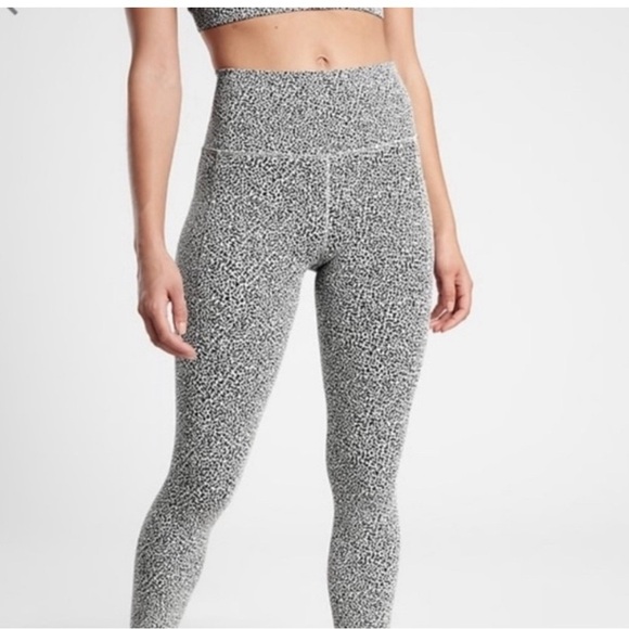 Athleta Pants - Athleta black and white micro leopard print crop leggings, SP